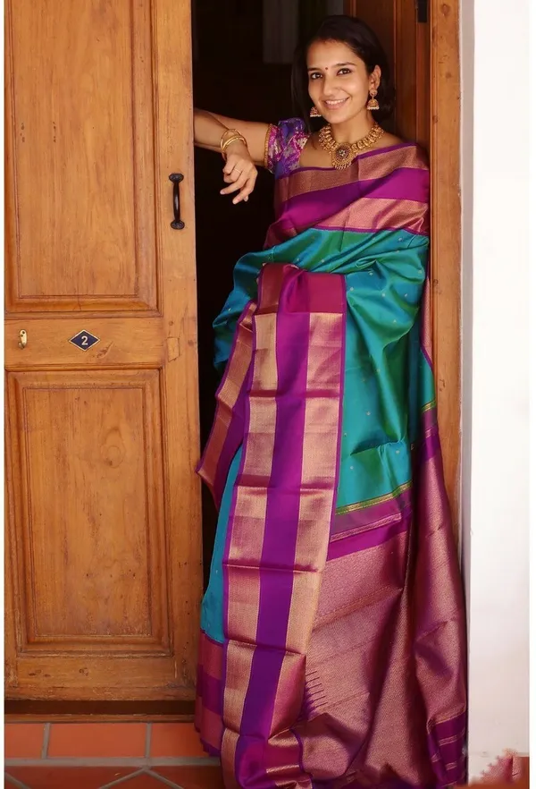Dark_Blue_Embellished_Bollywood_Jacquard_Saree_(Dark_Blue)